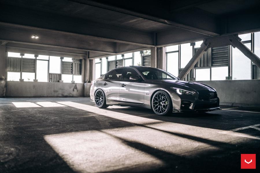  Infiniti Q50S on Vossen Wheels (HF-2) 2018 года  (фото 33 из 45)